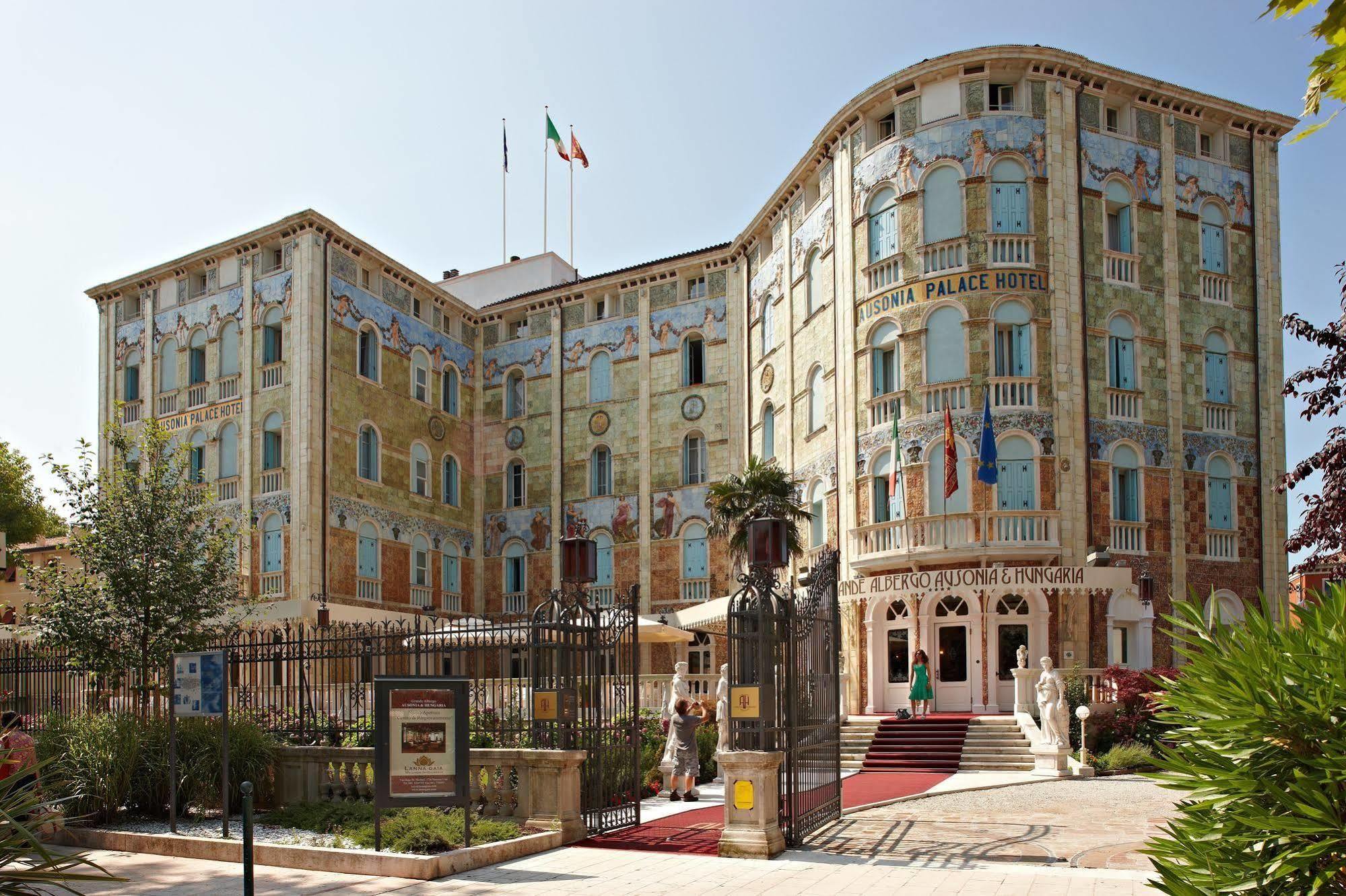 Ausonia Hungaria Wellness & Lifestyle Hotel Veneţia-Lido Exterior foto