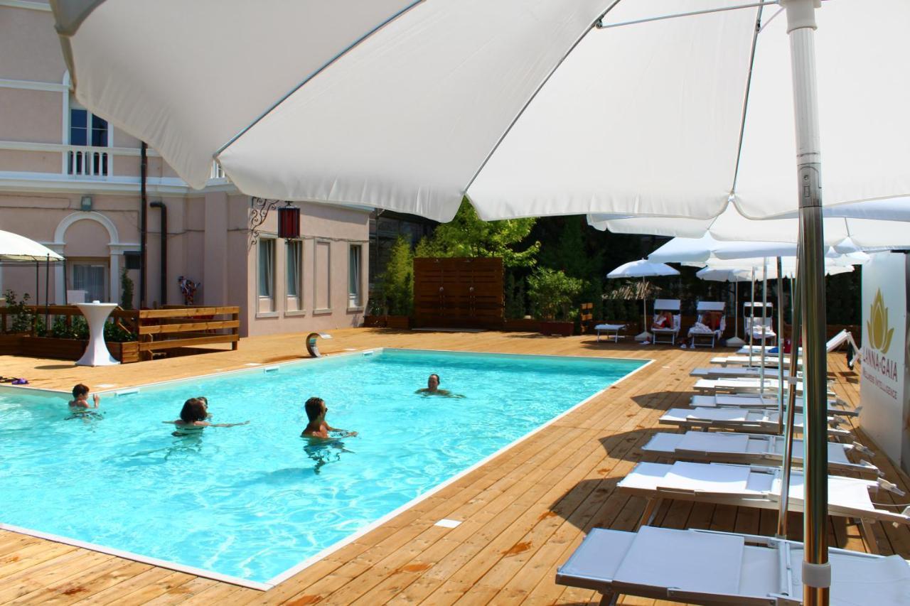 Ausonia Hungaria Wellness & Lifestyle Hotel Veneţia-Lido Exterior foto